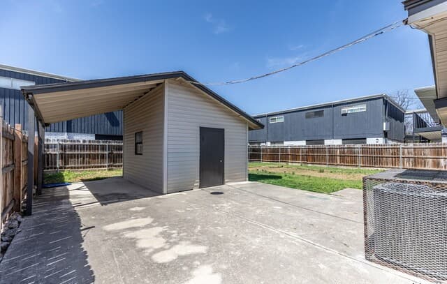 131  Harald, San Antonio, TX 78214 — photo 23