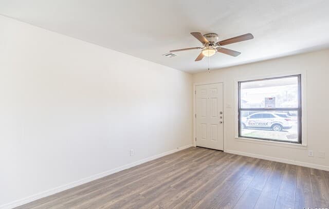131  Harald, San Antonio, TX 78214 — photo 6