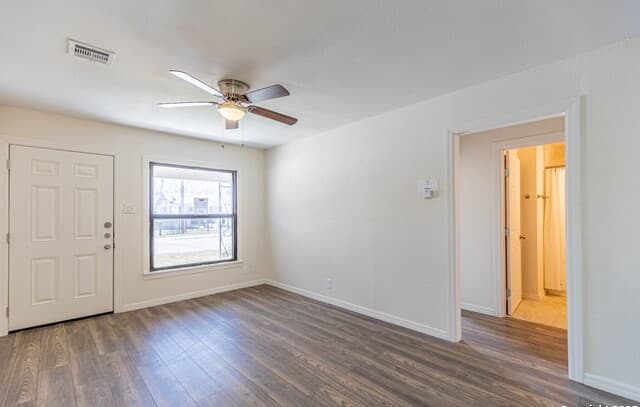 131  Harald, San Antonio, TX 78214 — photo 7