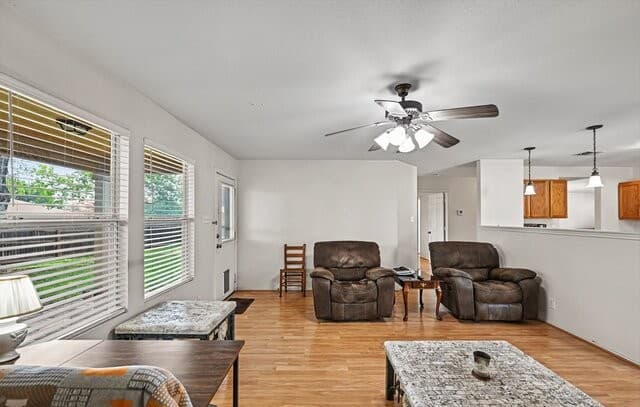 201 Jordan Pl, Boerne, TX 78006 — photo 6