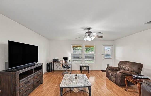 201 Jordan Pl, Boerne, TX 78006 — photo 7