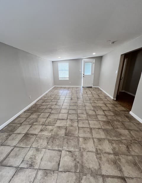 319  Harding Pl Unit 2, San Antonio, TX 78203 — photo 3