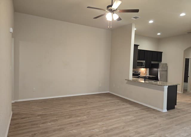 217  Kaspar Way, New Braunfels, TX 78130 — photo 5