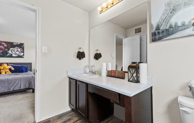 4215  Toledo Mist, San Antonio, TX 78222 — photo 15