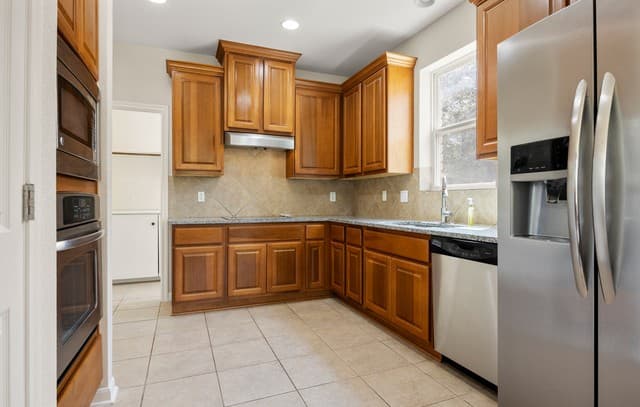 1262  Morning Glory Ln, Adkins, TX 78101 — photo 5