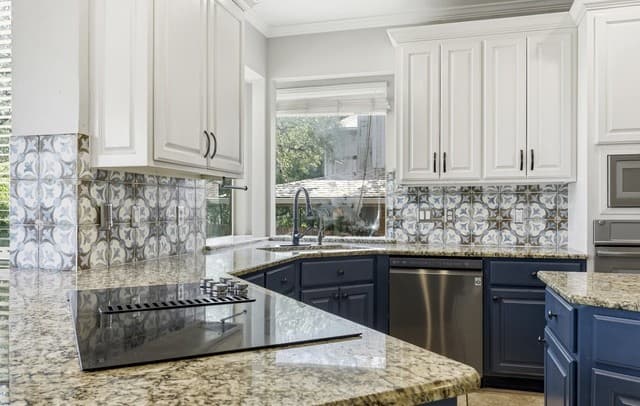 4114  Luckenbach Rd, San Antonio, TX 78251 — photo 11