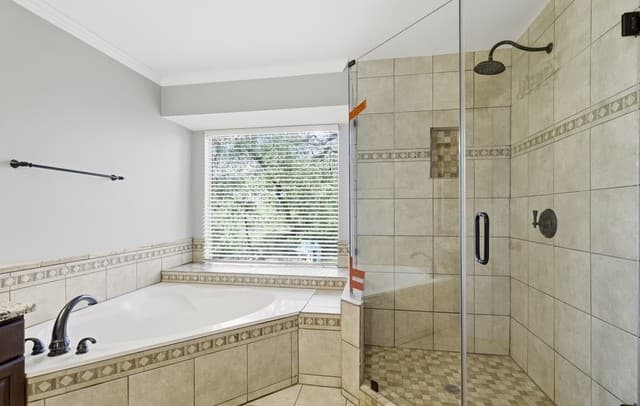 4114  Luckenbach Rd, San Antonio, TX 78251 — photo 15