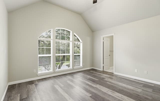 4114  Luckenbach Rd, San Antonio, TX 78251 — photo 18