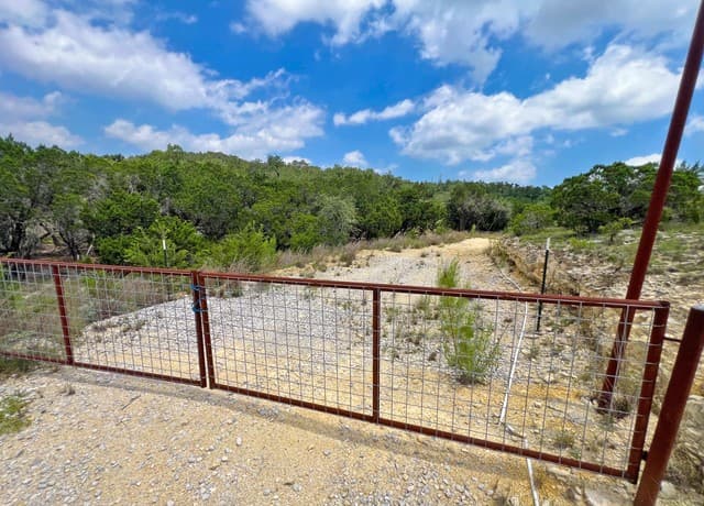 119  Champion Way, Spring Branch, TX 78070 — photo 17