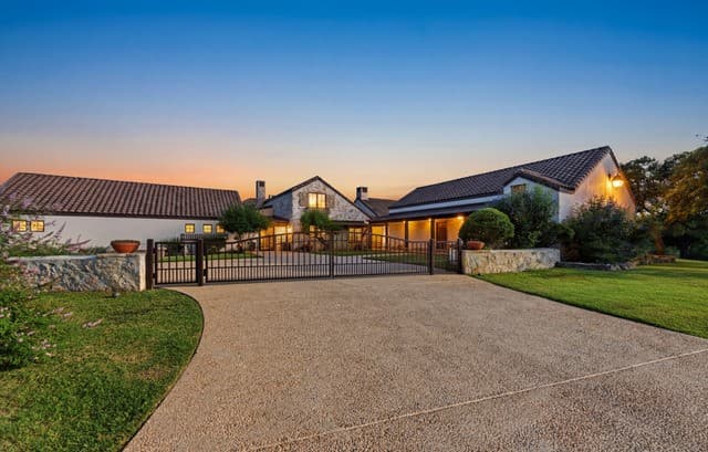 277  Majestic Ridge, Comfort, TX 78013 — photo 2