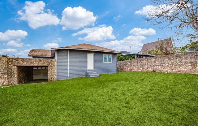 1311  Kayton Unit UNIT 1, San Antonio, TX 78210 — photo 11