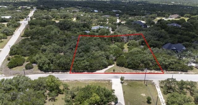 1061 Cielo Springs Dr, Blanco, TX 78606