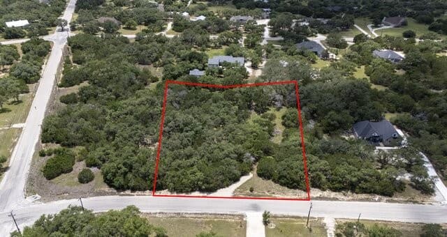 1061  Cielo Springs Dr, Blanco, TX 78606 — photo 8