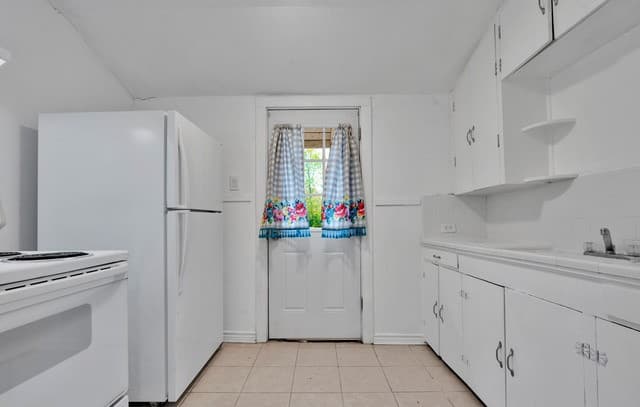 165  Division, San Antonio, TX 78214 — photo 6