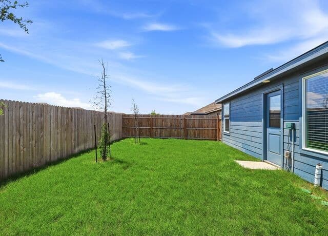 7311  Adam Star, San Antonio, TX 78263 — photo 24