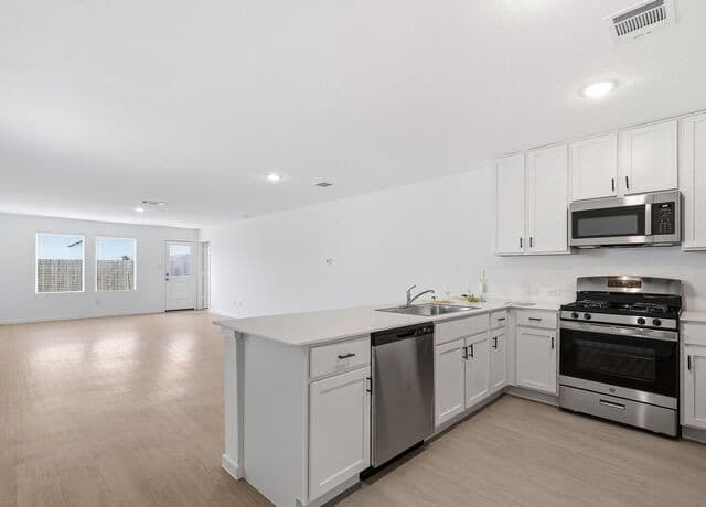 7311  Adam Star, San Antonio, TX 78263 — photo 5