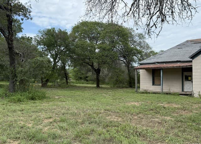 1917  Palo Alto, Von Ormy, TX 78073 — photo 11