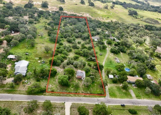 1917  Palo Alto, Von Ormy, TX 78073 — photo 4