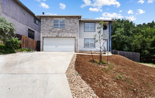 7705  Autumn Bluff
