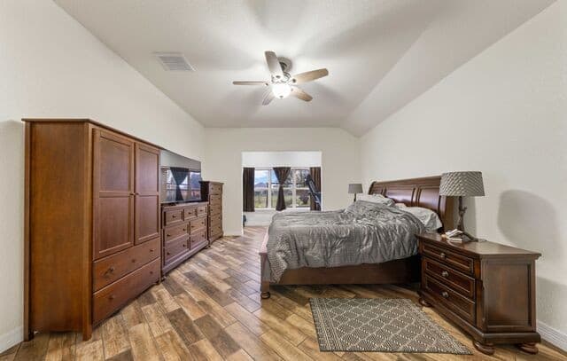 121  Fairway Dr, Floresville, TX 78114 — photo 24