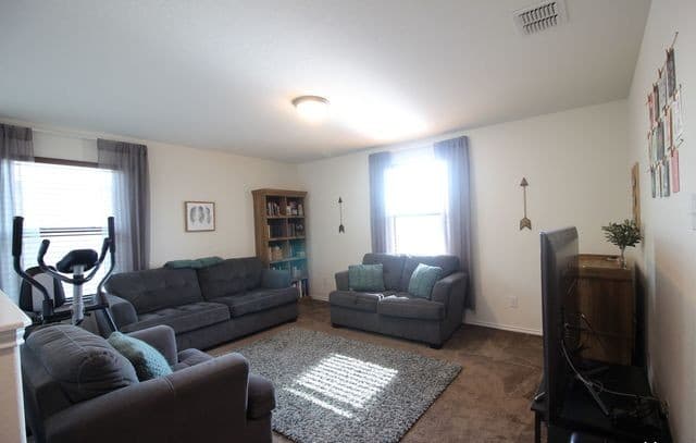 1407  Blue Jay Ct, San Antonio, TX 78245 — photo 6