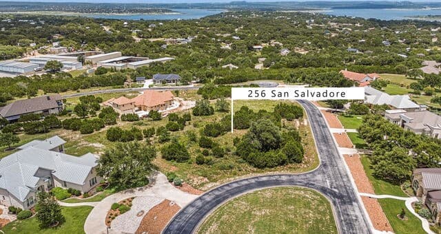 256 San Salvadore