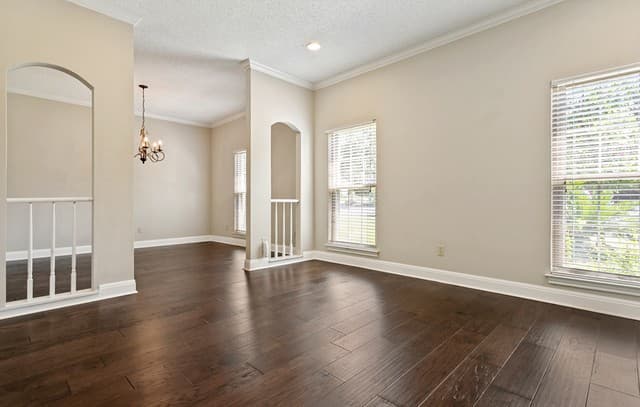3715  Castle Crest St, San Antonio, TX 78230 — photo 12