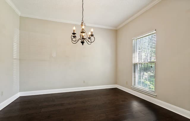 3715  Castle Crest St, San Antonio, TX 78230 — photo 14