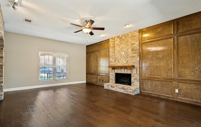 3715  Castle Crest St, San Antonio, TX 78230 — photo 6