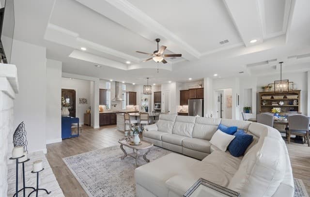 212  High Point Cir, Spring Branch, TX 78070 — photo 4