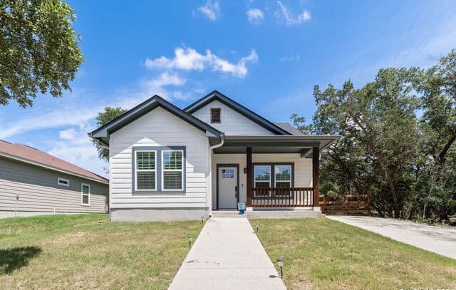 1125  Cedar Grove Trl, Spring Branch, TX 78070 — photo 2