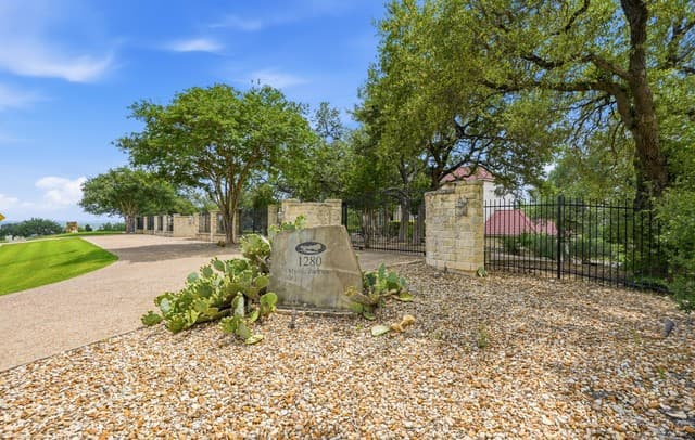 1280  Mystic Pkwy, Spring Branch, TX 78070 — photo 4