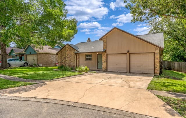7900 Forest Xing, Live Oak, TX 78233