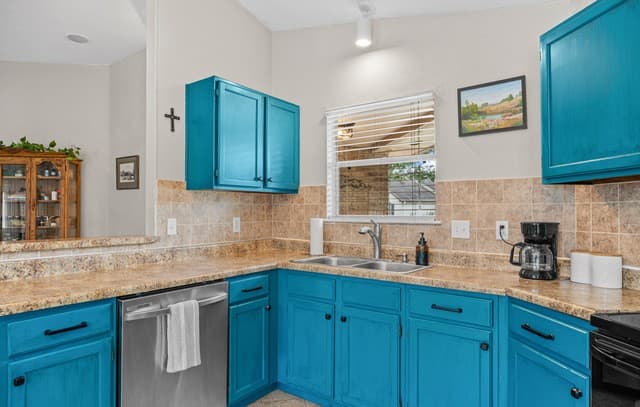 7900 Forest Xing, Live Oak, TX 78233 — photo 15