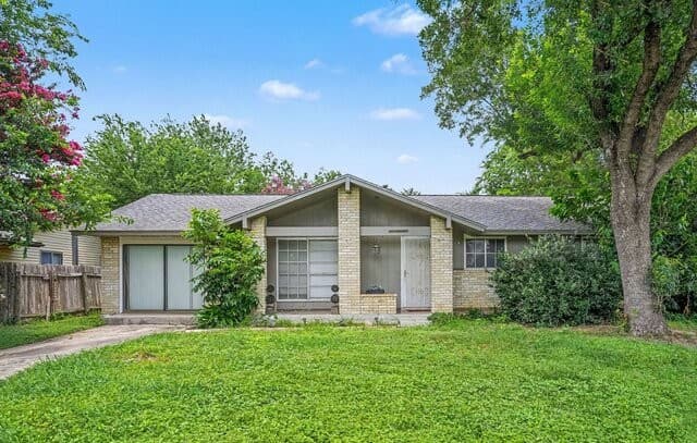 4415 First View Dr