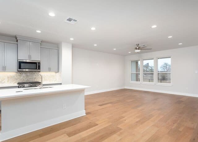 413  Mcmillan Pl, San Antonio, TX 78210 — photo 11