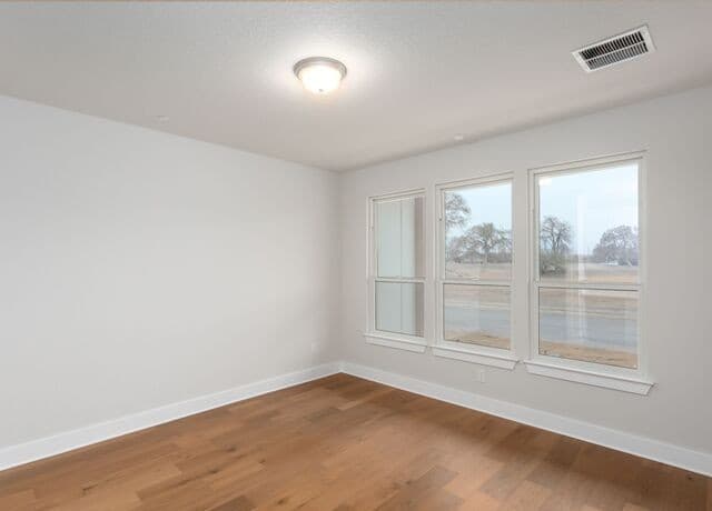 413  Mcmillan Pl, San Antonio, TX 78210 — photo 6