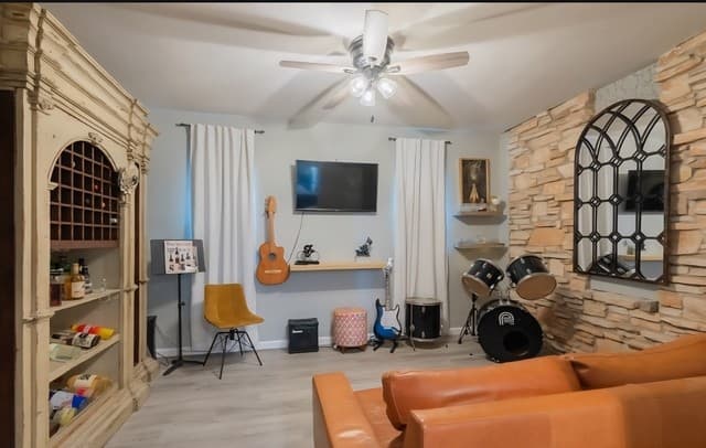 3223  Old Blue Ridge St, San Antonio, TX 78230 — photo 11