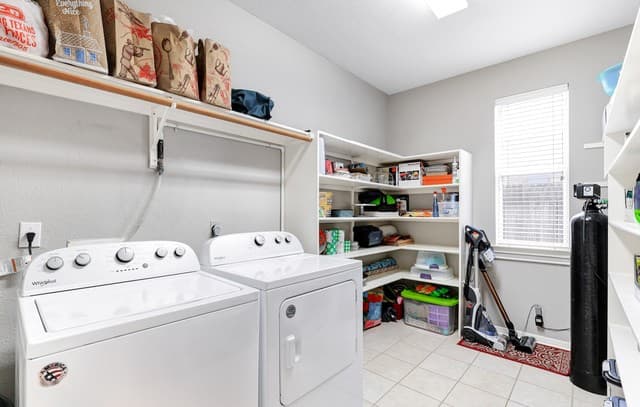20703  Wild Springs Dr, San Antonio, TX 78258 — photo 15