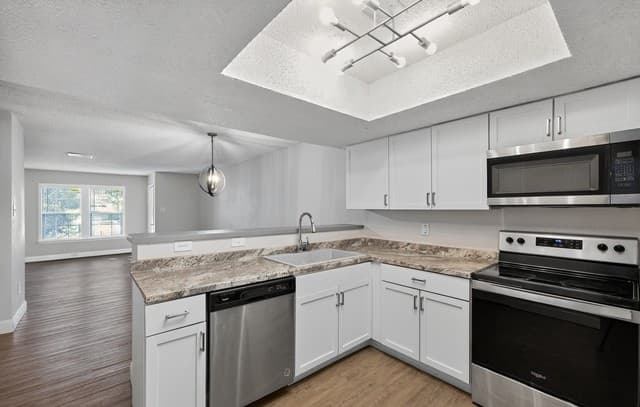 7203/7205  Timbercreek, San Antonio, TX 78227 — photo 2
