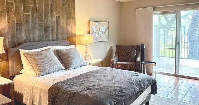8915  Datapoint Dr Unit 44B, San Antonio, TX 78229 — photo 12