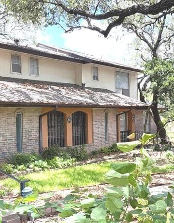 8915  Datapoint Dr Unit 44B, San Antonio, TX 78229 — photo 2