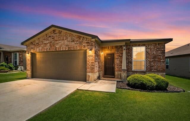 10346 McQueeney