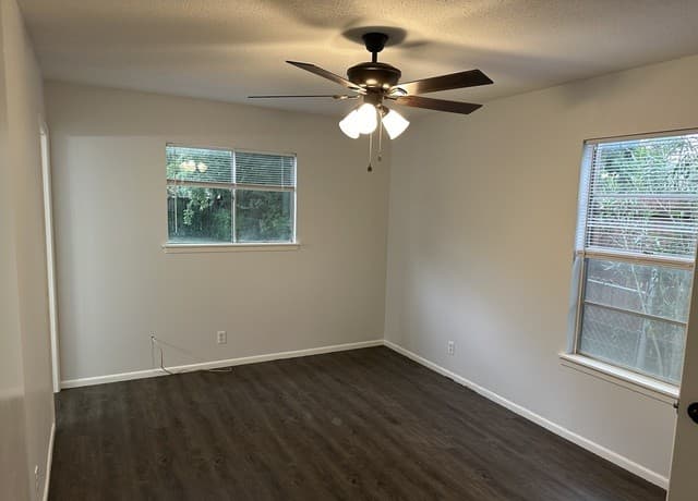 7211  Westglade Dr, San Antonio, TX 78227 — photo 10