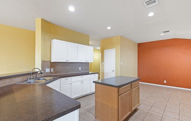 9179  Everton, San Antonio, TX 78245 — photo 6
