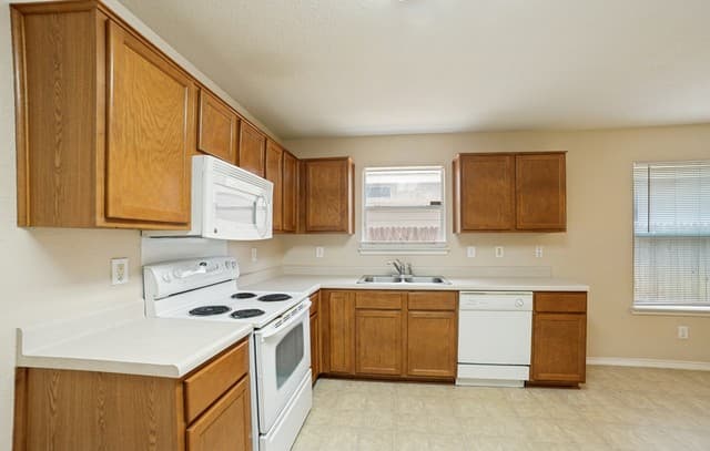 10723  Pony Mesa, San Antonio, TX 78254 — photo 12