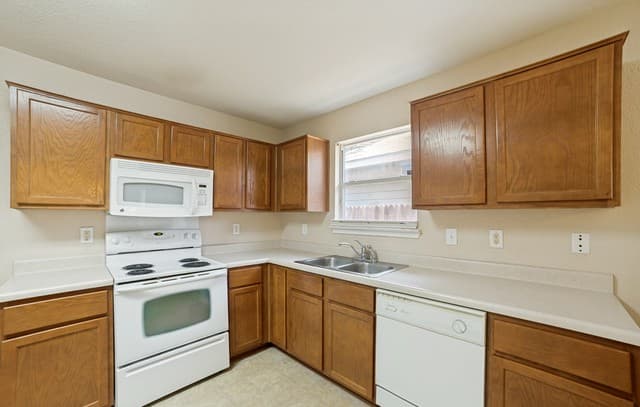 10723  Pony Mesa, San Antonio, TX 78254 — photo 14