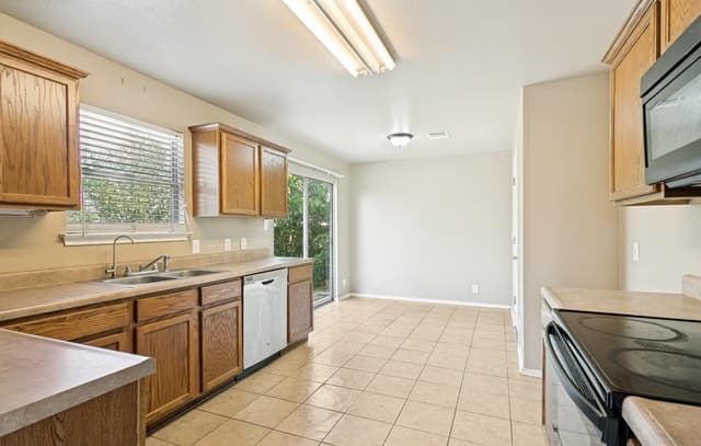 310  Ibis Falls Dr, New Braunfels, TX 78130 — photo 14