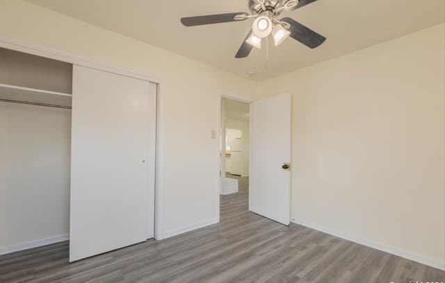131  Brettonwood Dr, San Antonio, TX 78218 — photo 14