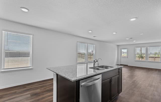 821  Rustic Grv, Boerne, TX 78006 — photo 4